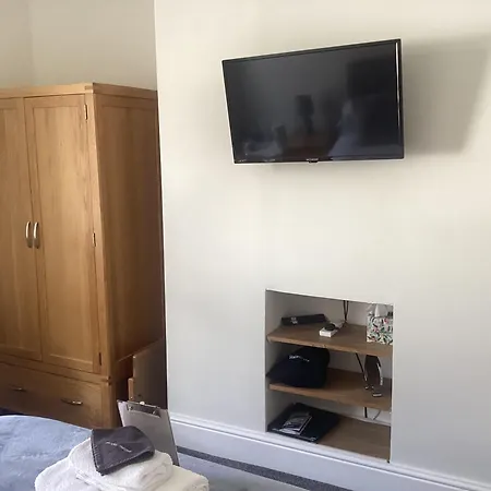 Dolly Waggon Bed & Breakfast 4*