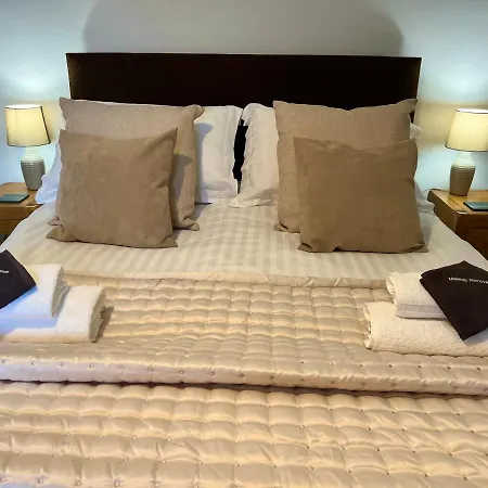 Dolly Waggon فندق مبيت وإفطار 3*